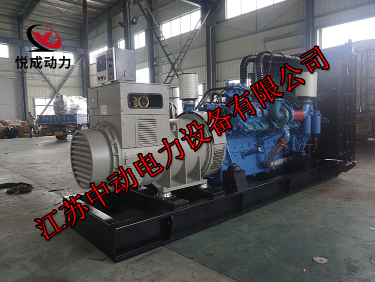 18V2000G65奔馳900KW柴油發(fā)電機(jī)組